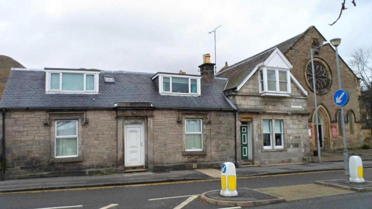 Villa Carvetii - Gemini House - 4 Bed House Sleeps Up To 8 People Tillicoultry Exterior foto