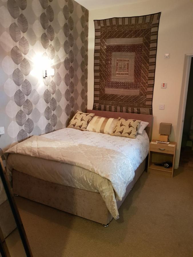 Villa Carvetii - Gemini House - 4 Bed House Sleeps Up To 8 People Tillicoultry Exterior foto